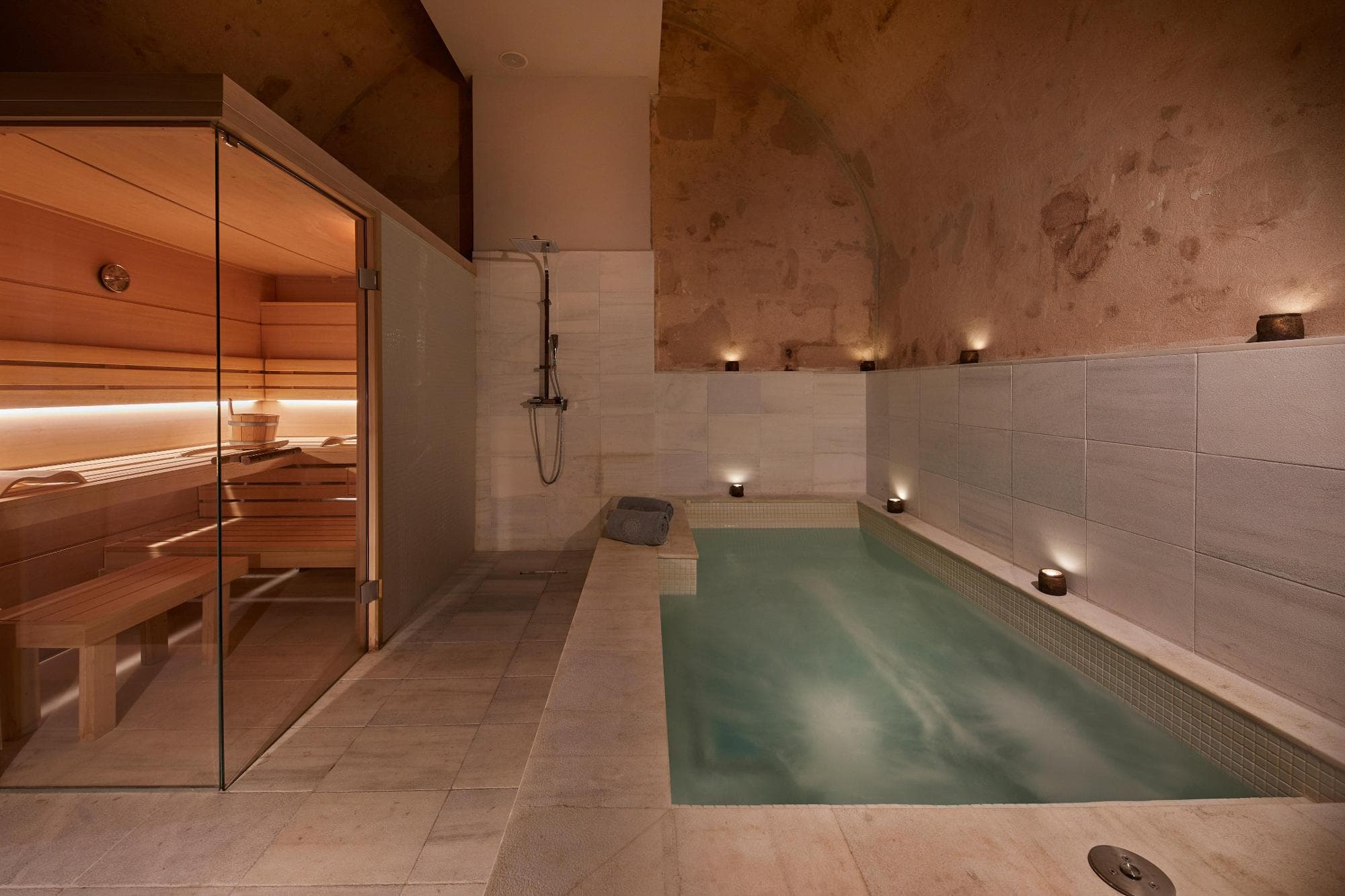 Style Room with Terrace