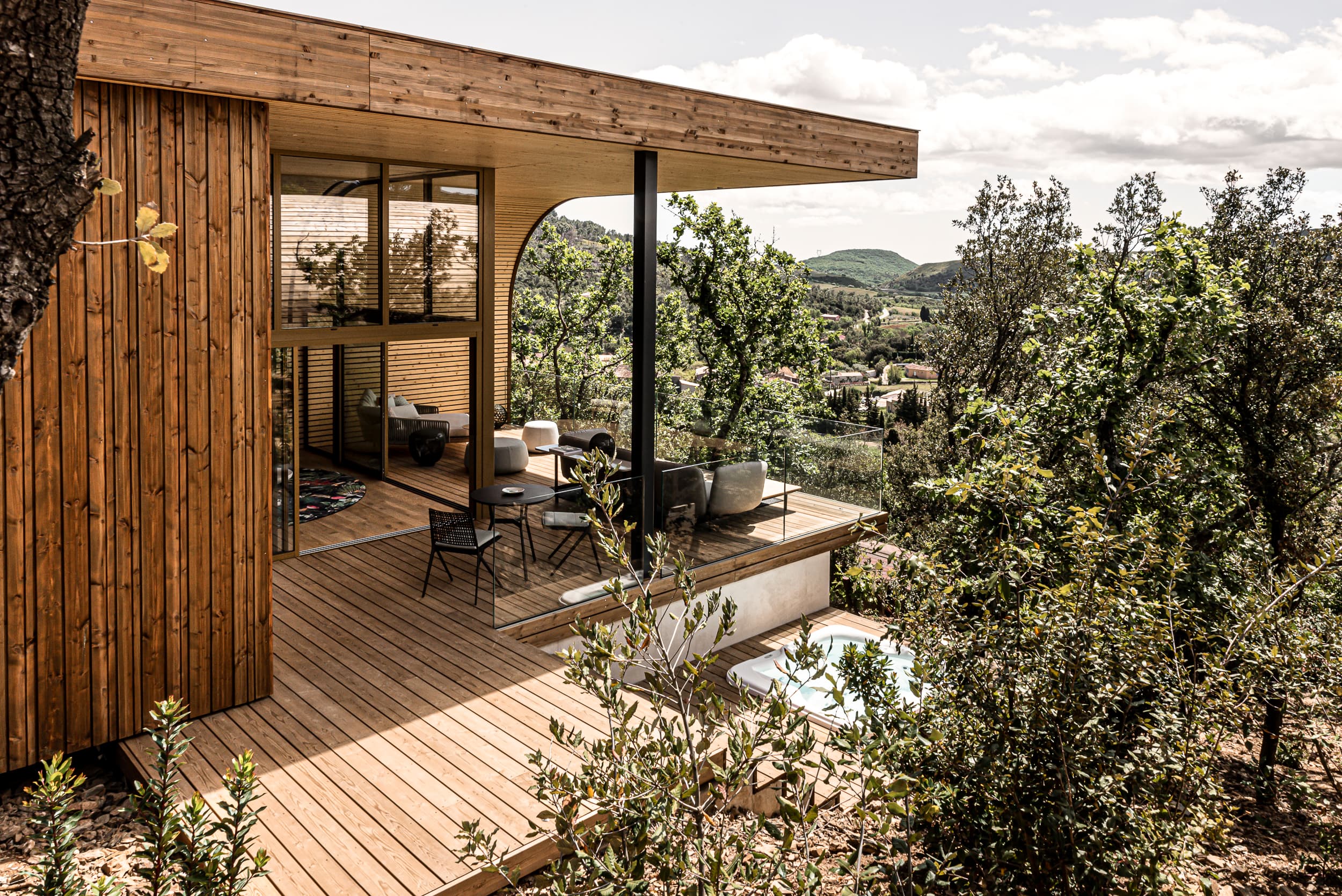 Souki Lodges