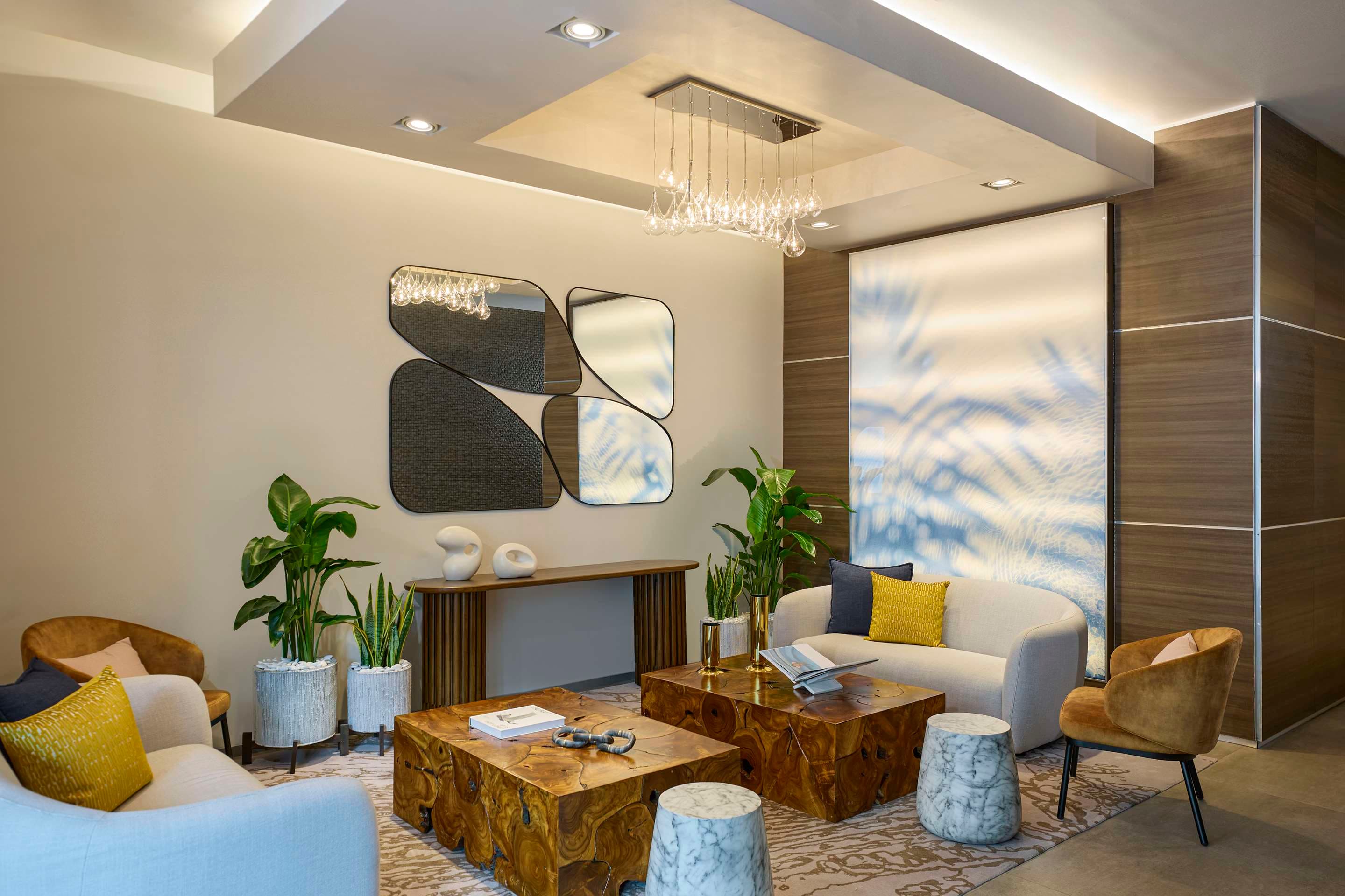 2 Queen Beds Ocean View