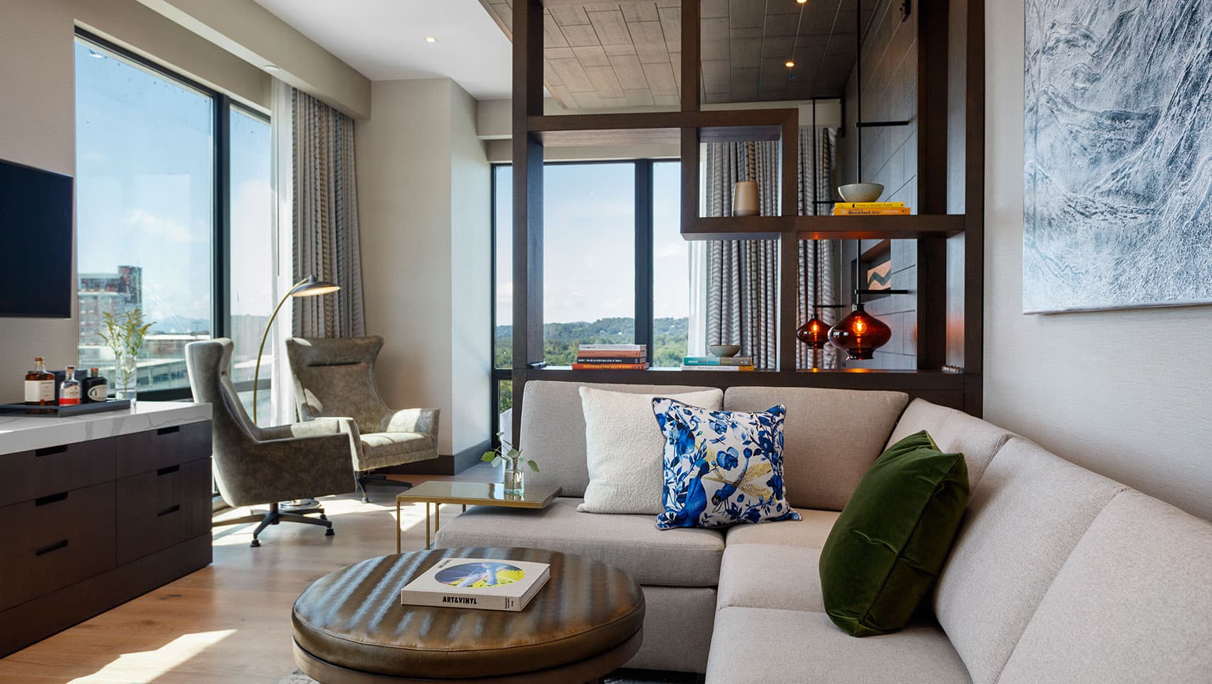 Corner Suite