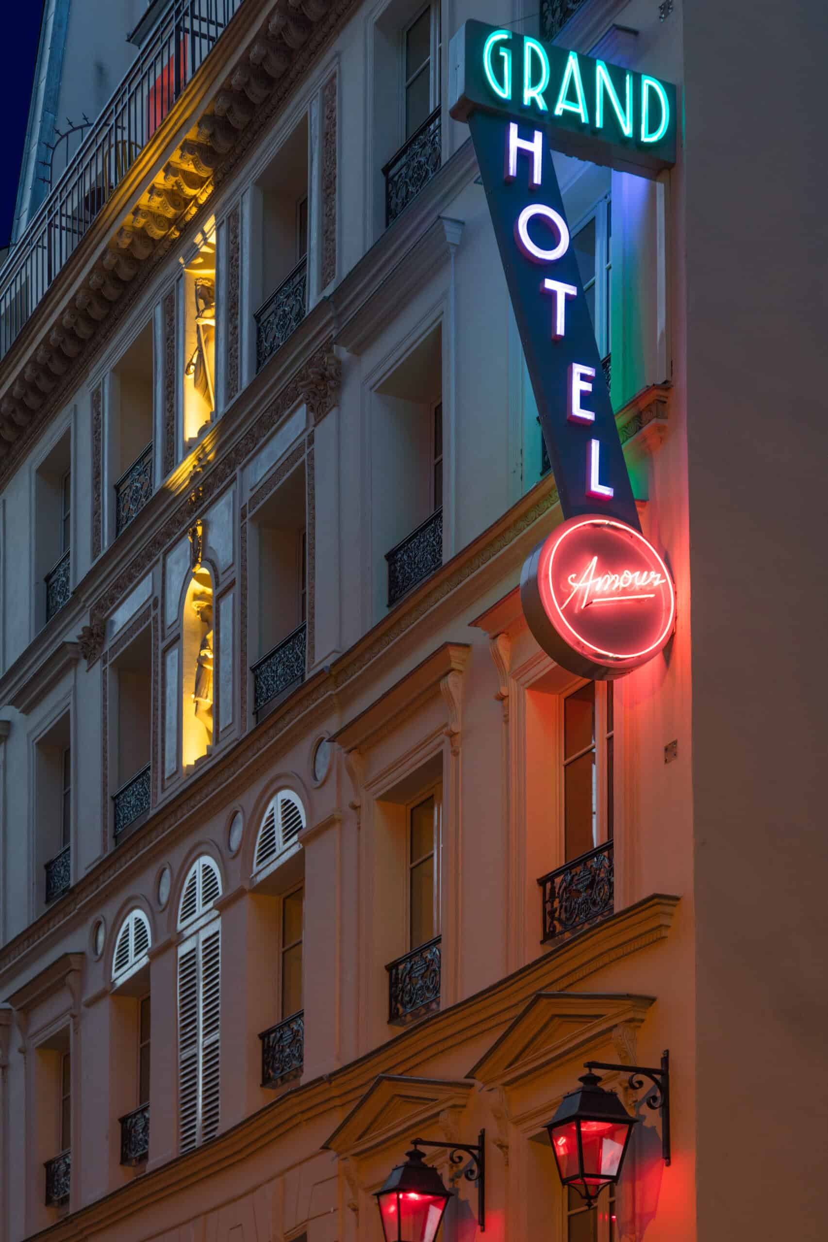 Grand Amour Hotel