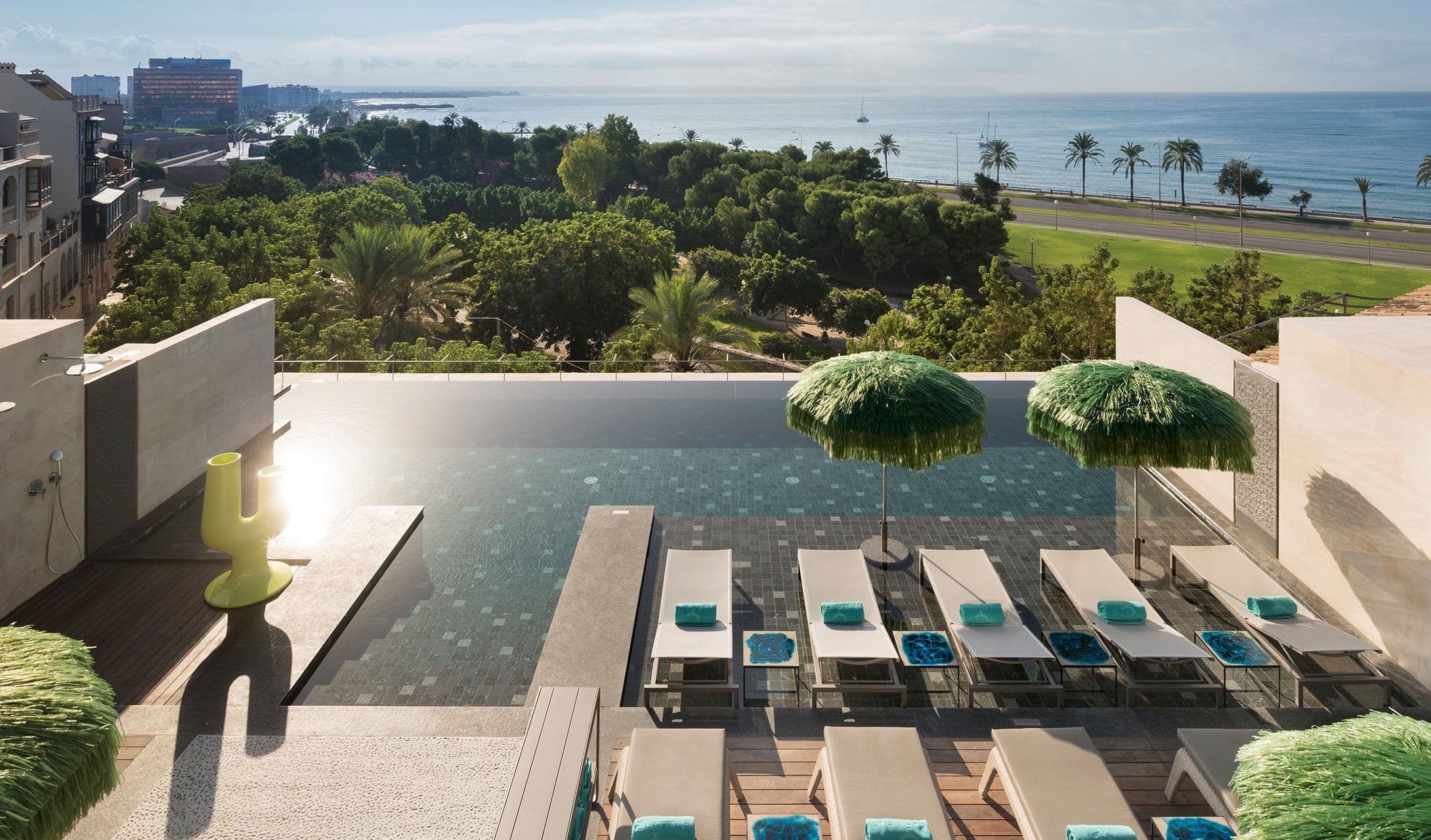 Signature Side Sea View