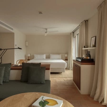 Pool Suite