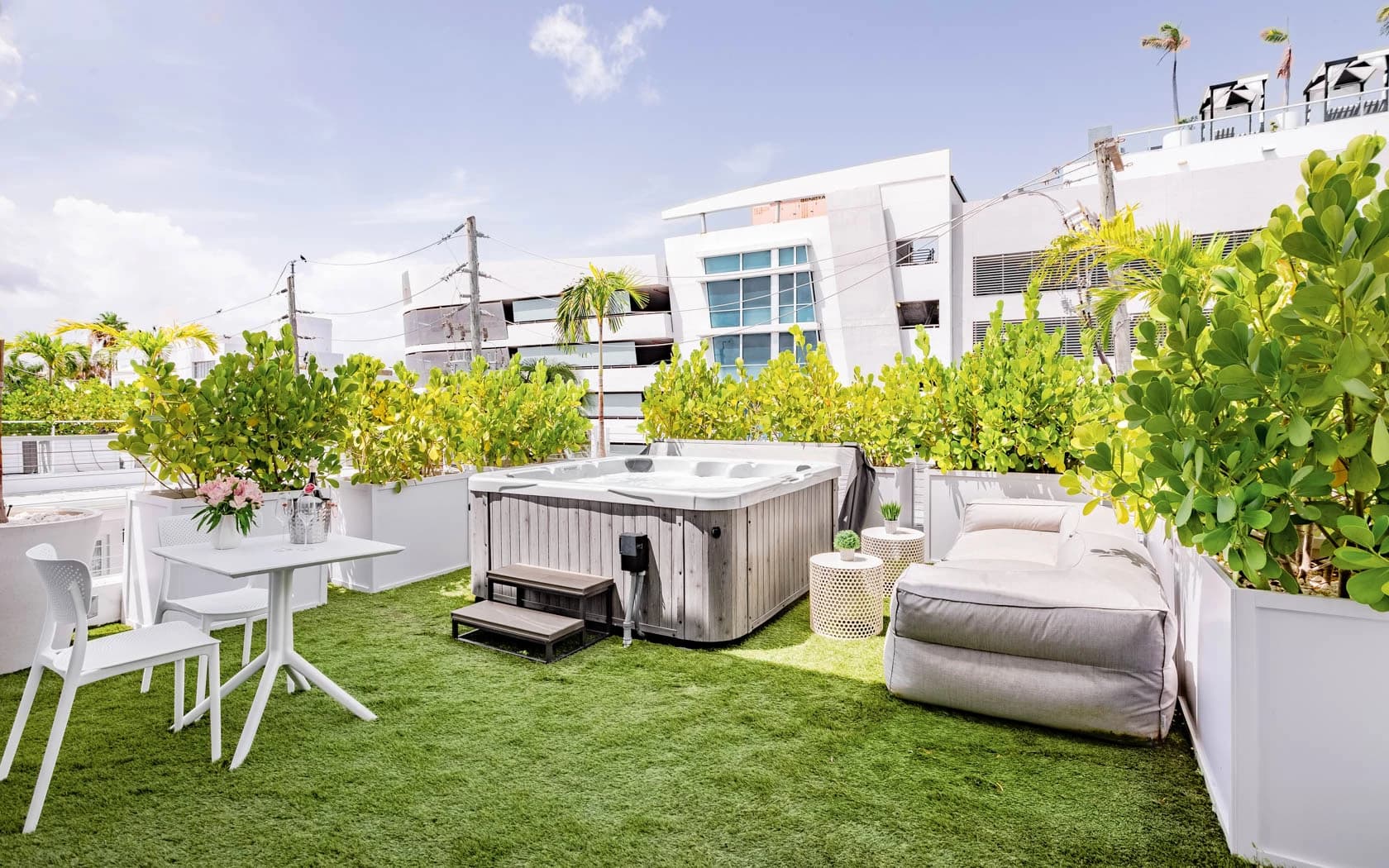 Courtyard Superior King