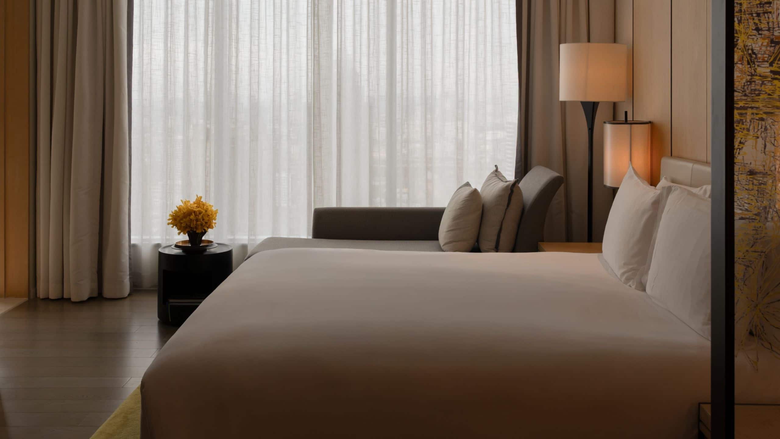1 King Bed