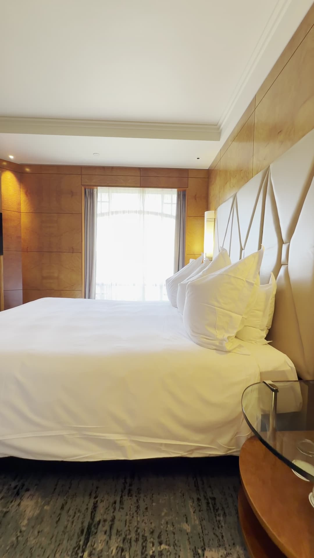 Connecting Rooms