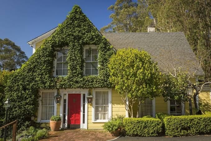 The Heritage House Resort