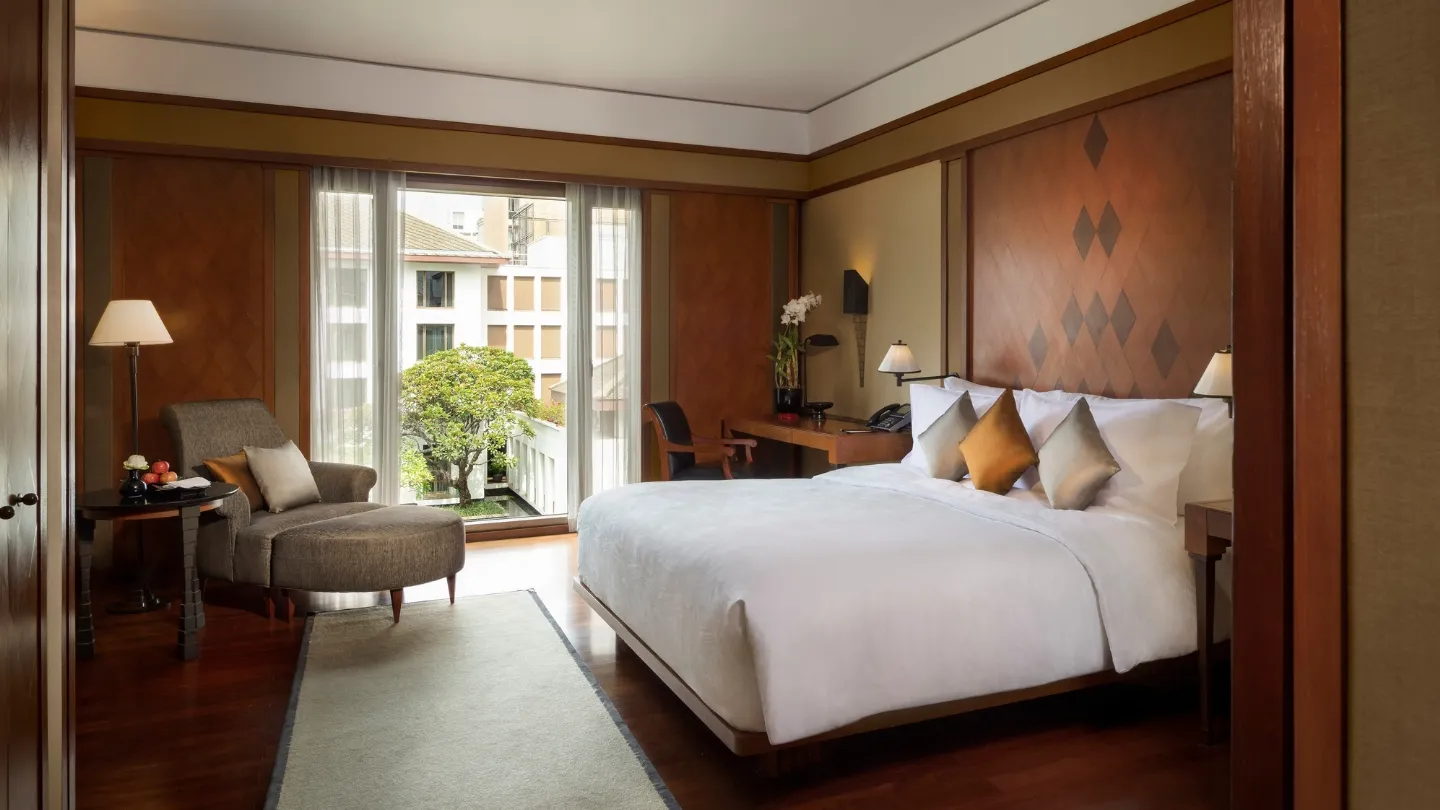 Club Balcony Suite