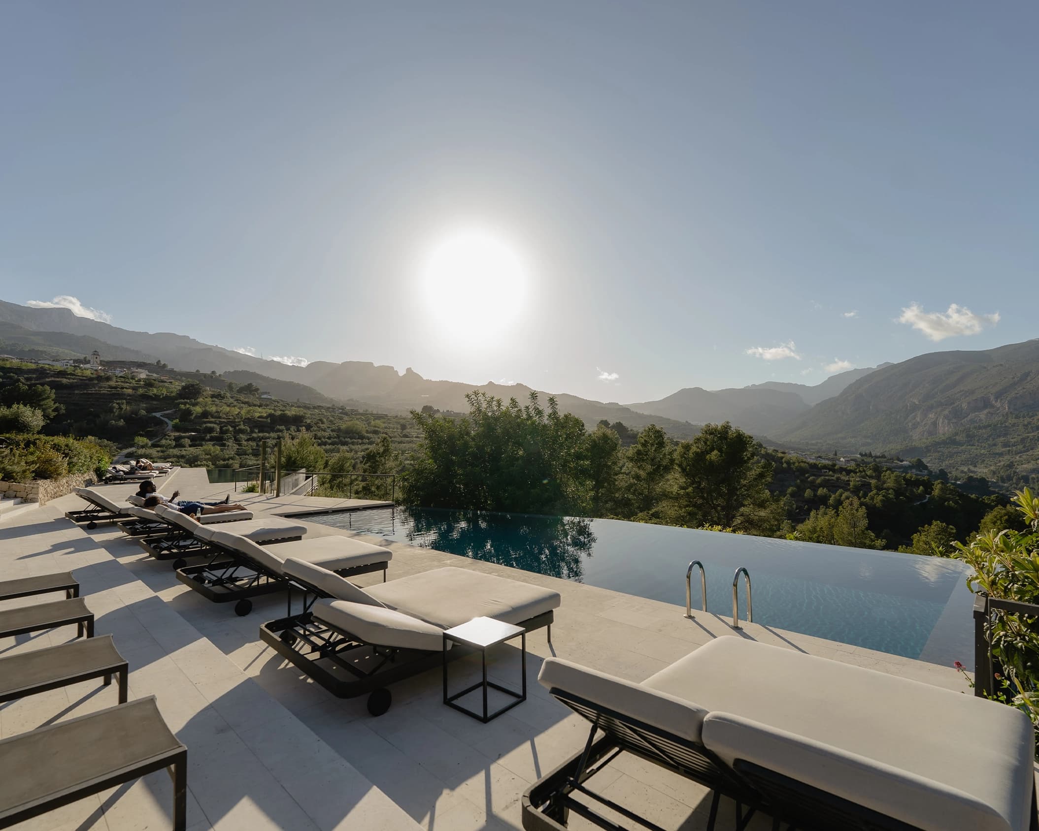 Pool Suite