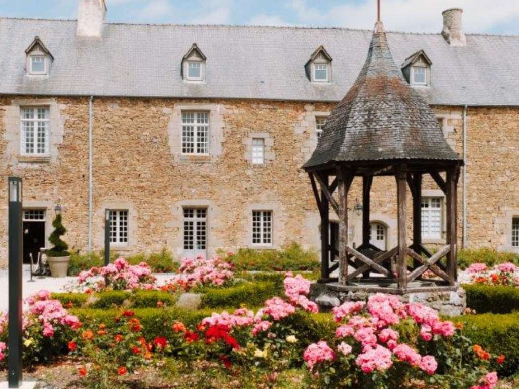 Hotel de L'Abbaye Le Tronchet - Handwritten Collection