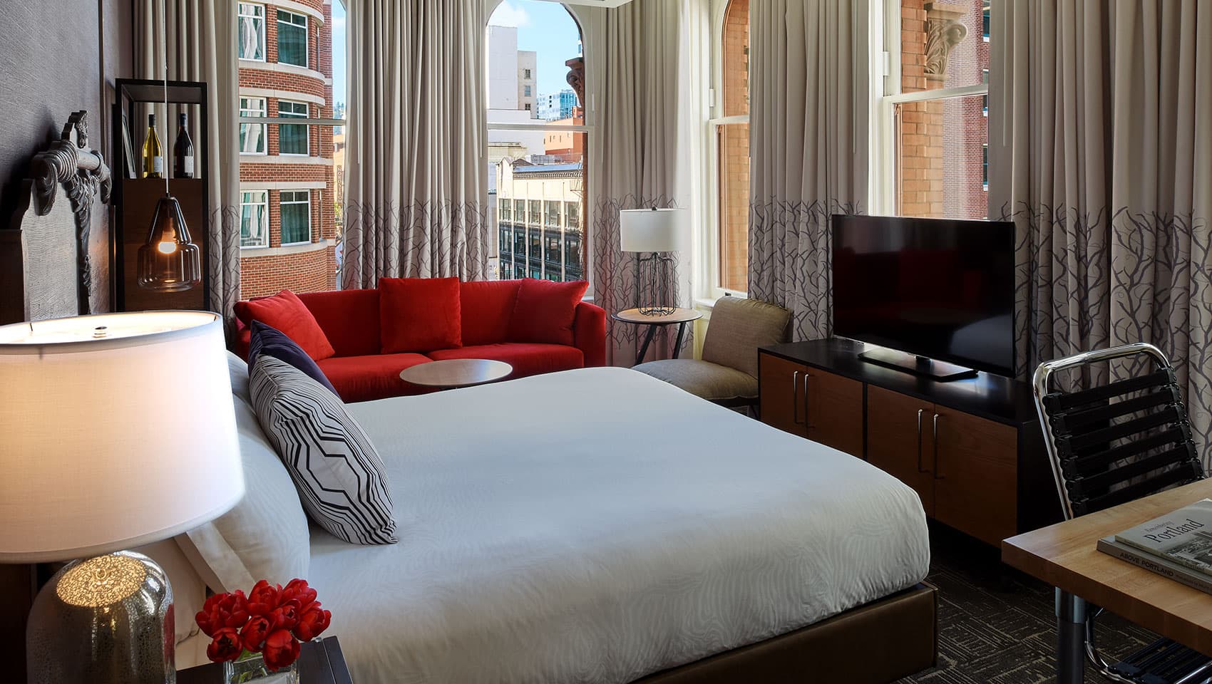 Double Queen Guestroom