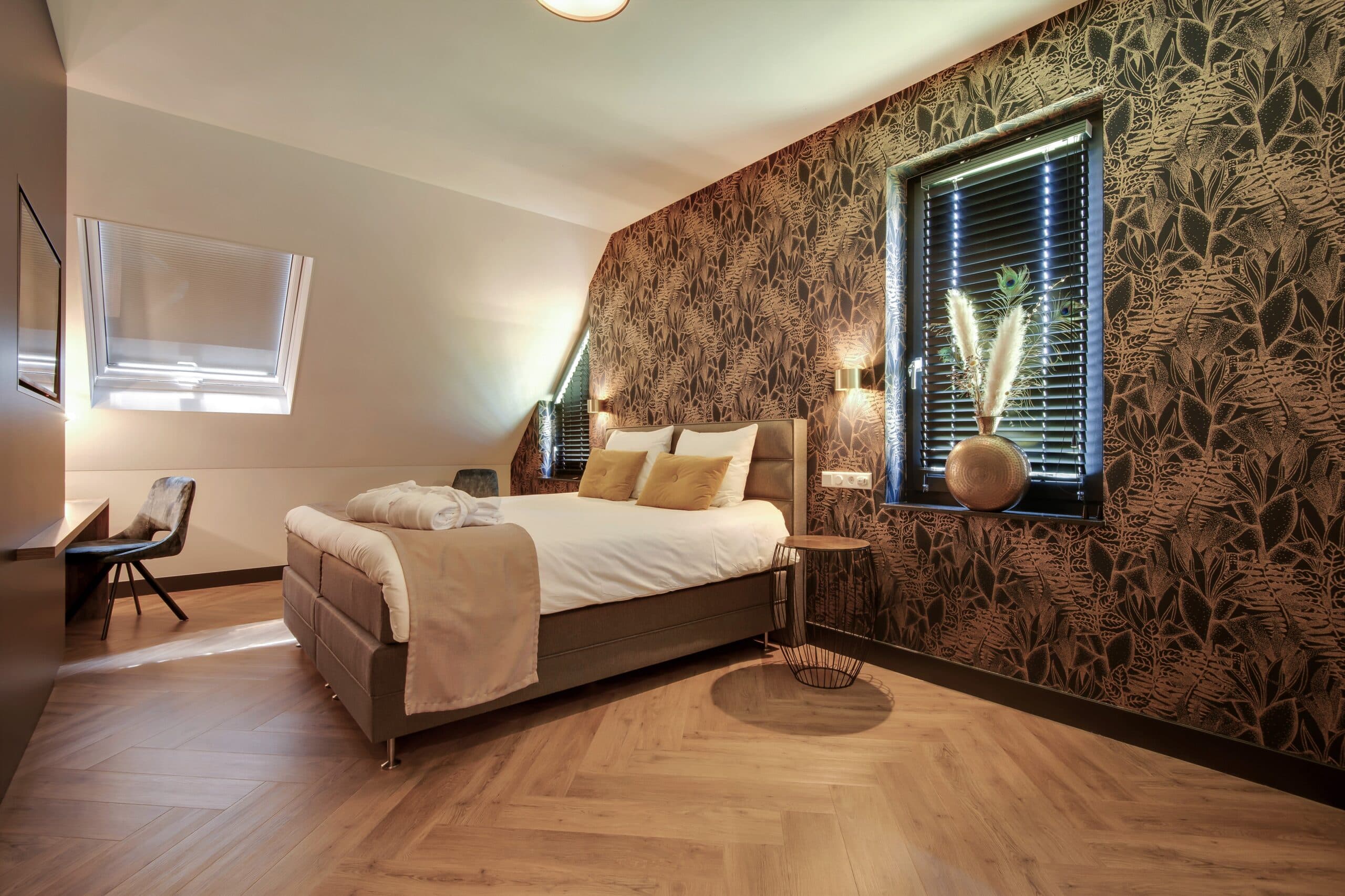 Junior Miva Suite