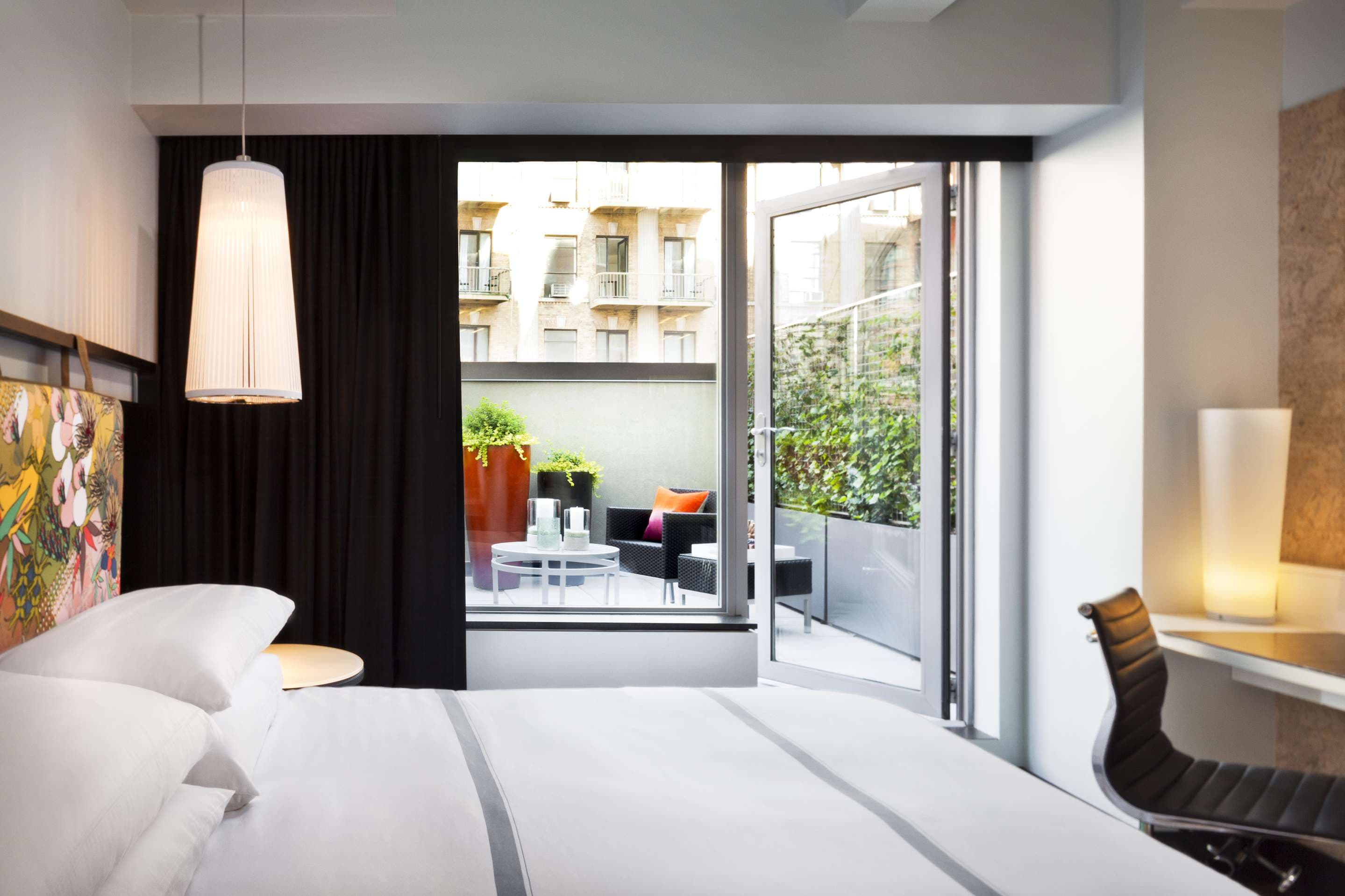 1 King Bed Jr Suite