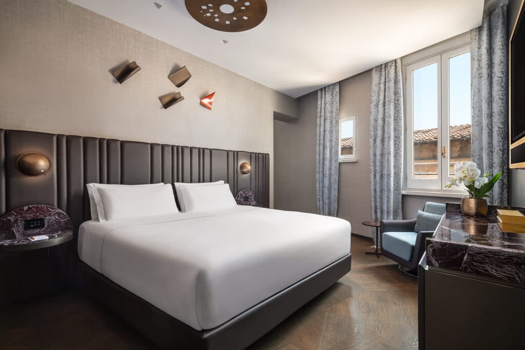 Deluxe King Bed