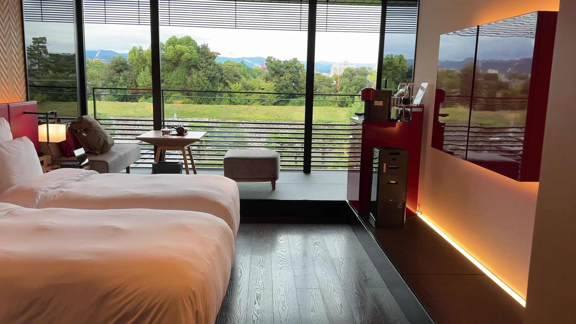 Deluxe Room - King