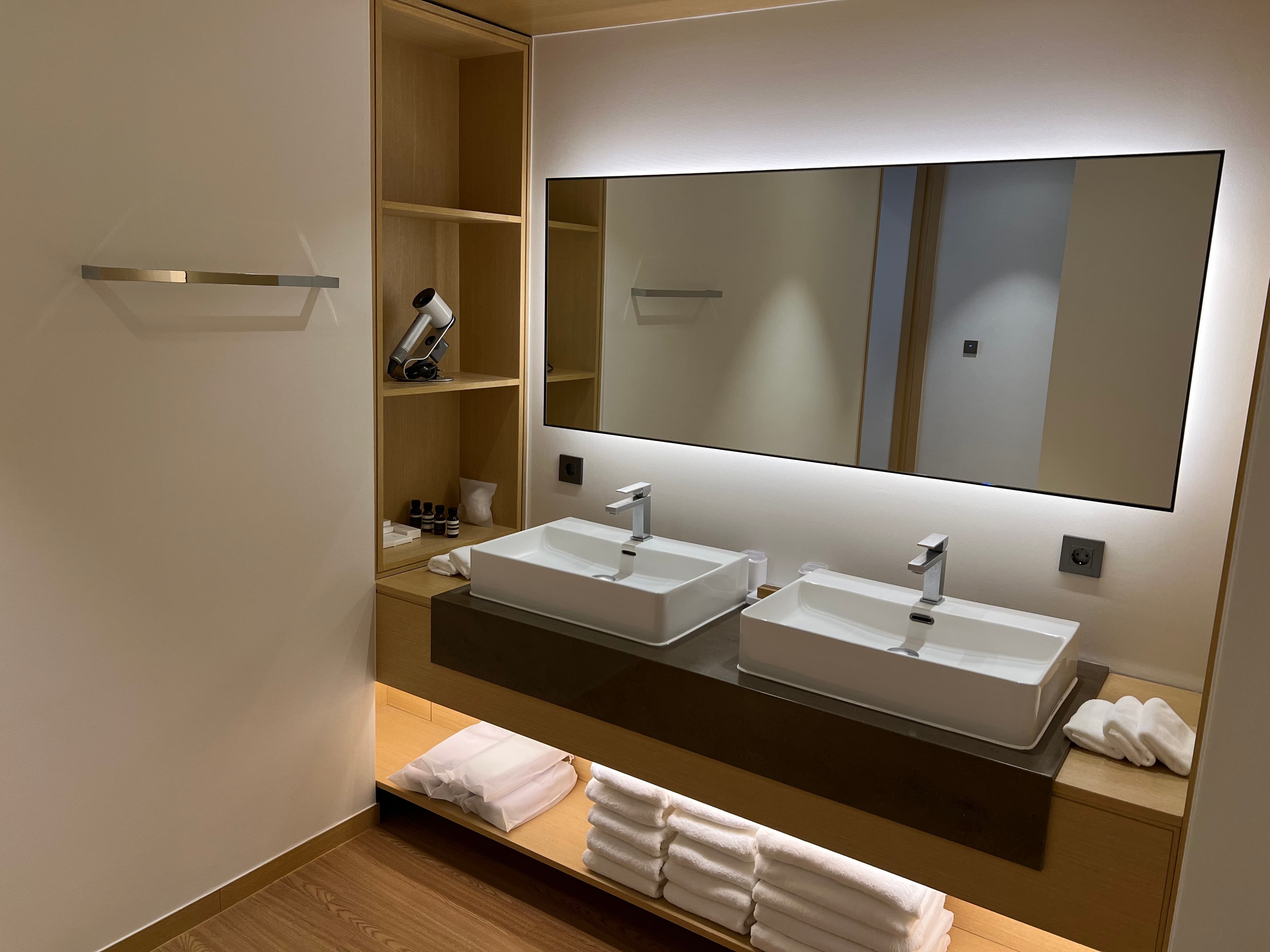 Villa Sommet — Hyang 1 (香 1)