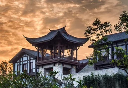 Hot Spring Retreat – King