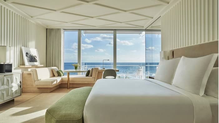 Bay-View One-Bedroom Suite