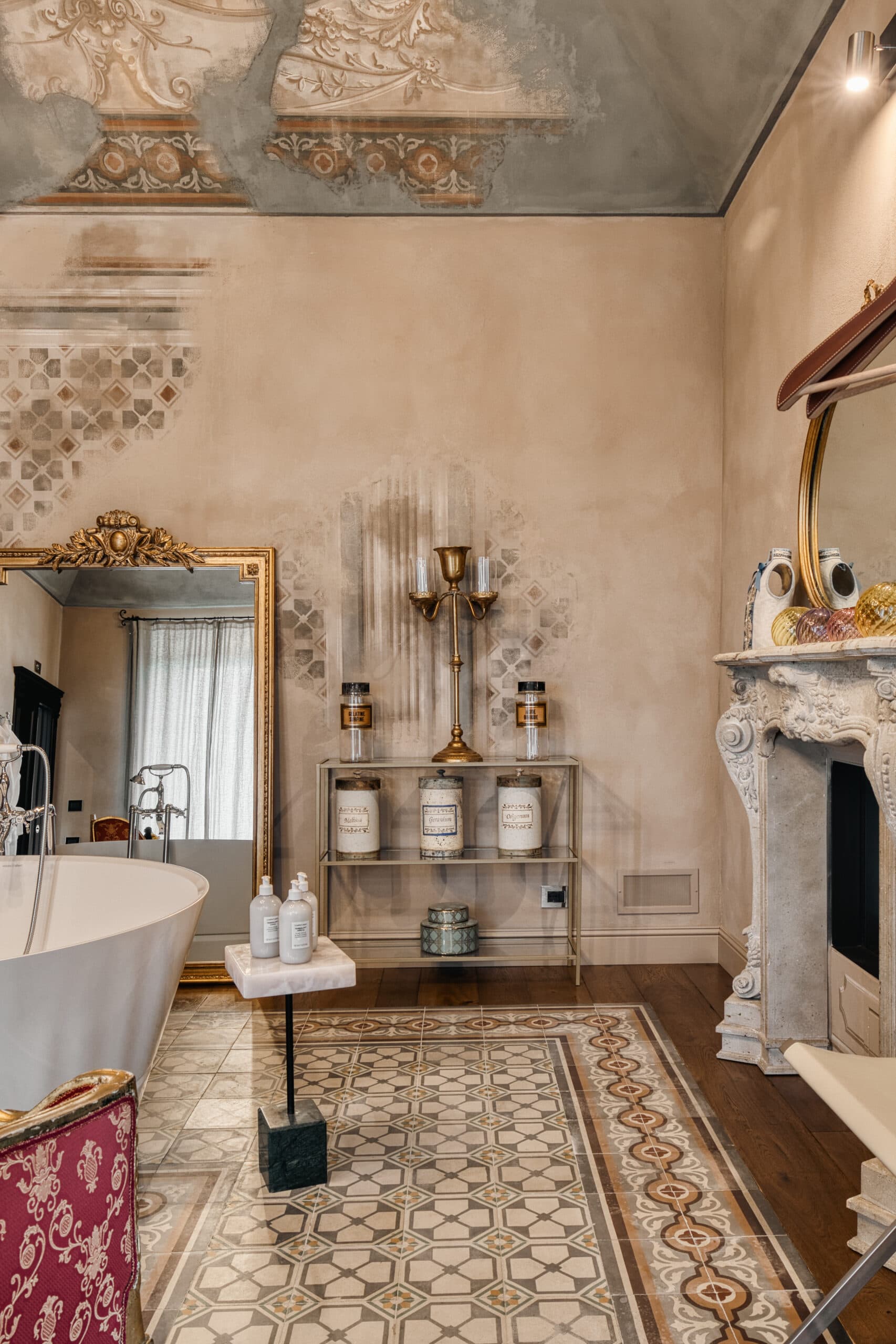 Center Stage — Garden Suite