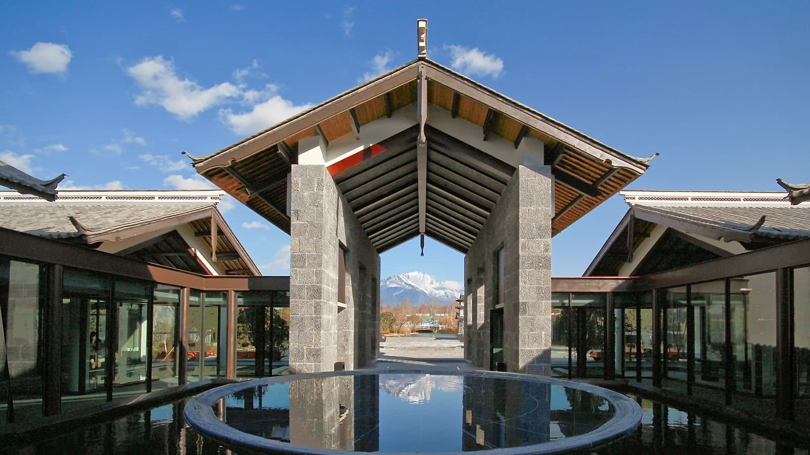 Pullman Lijiang Resort and Spa