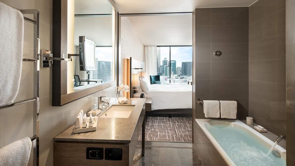 Pacific Club King Room