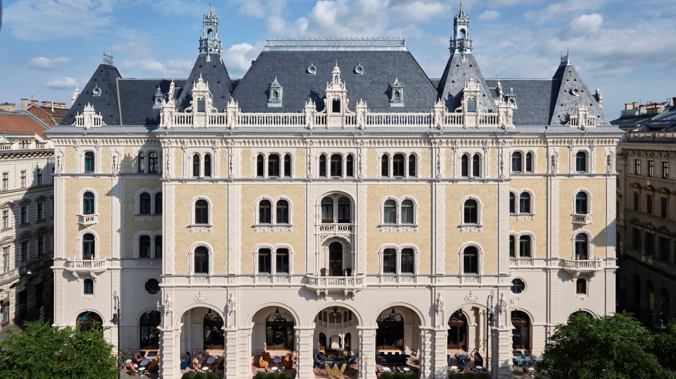 W Budapest
