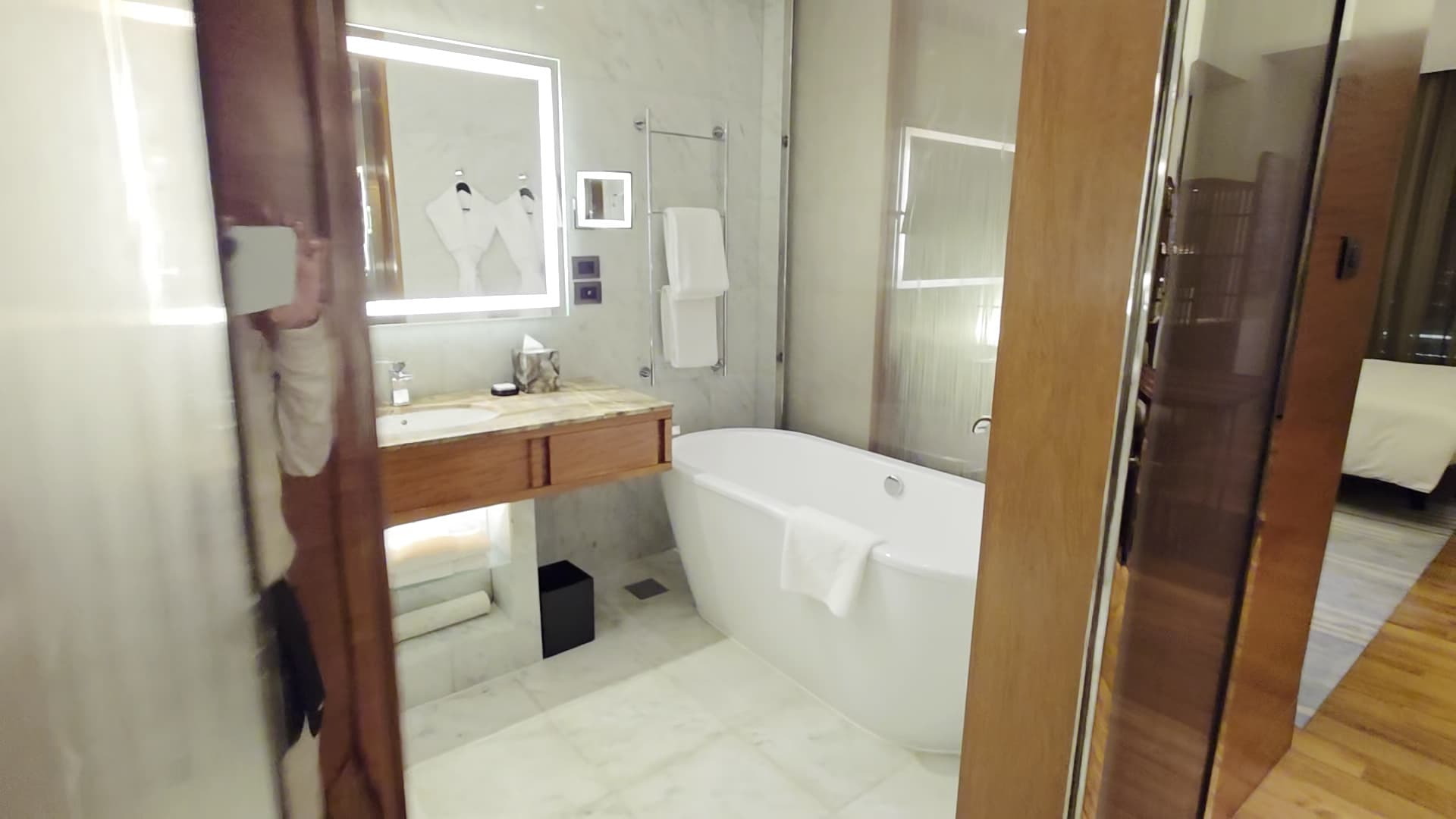 Diplomatic Suite