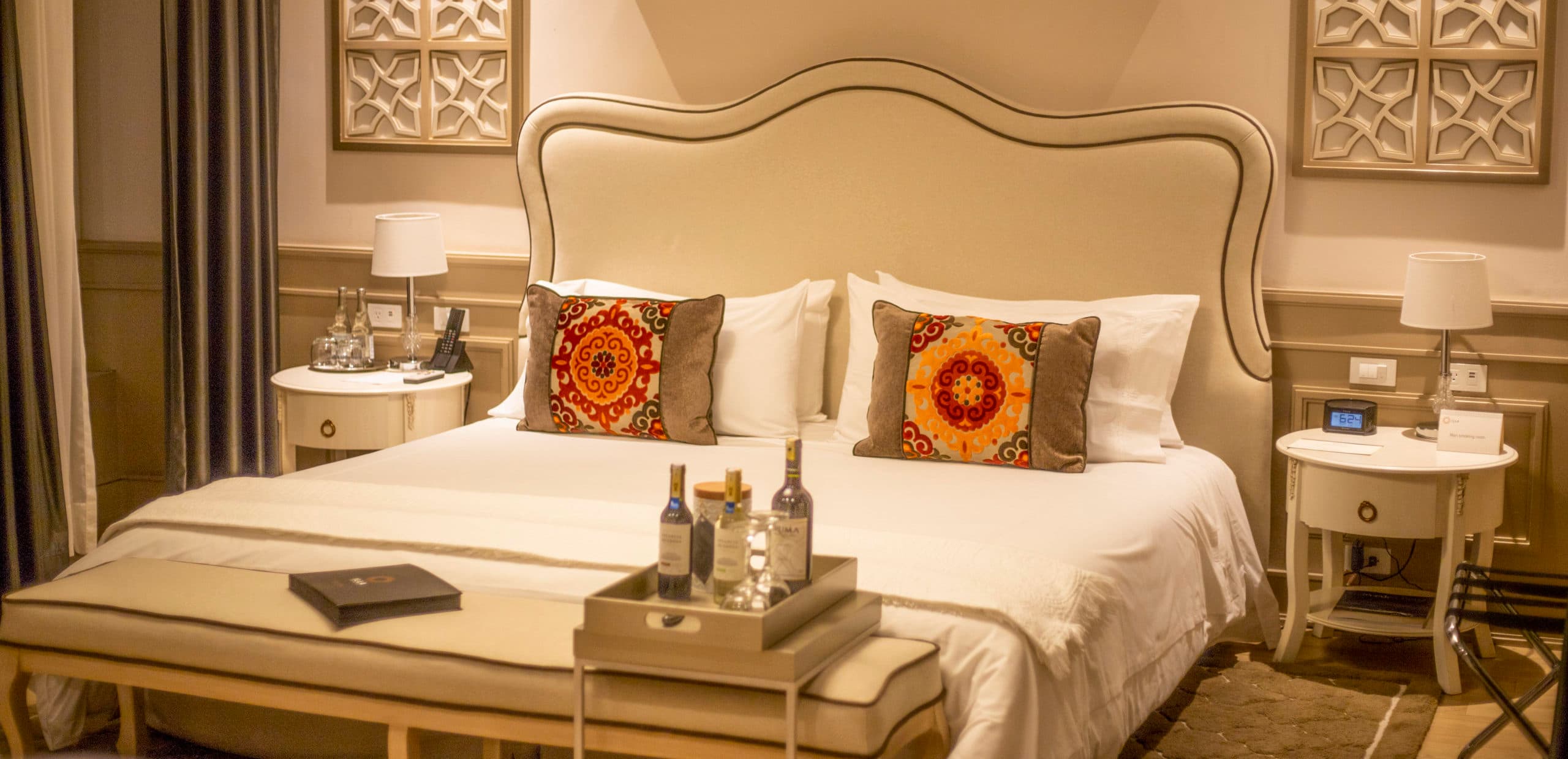 Colonial Luxury Room