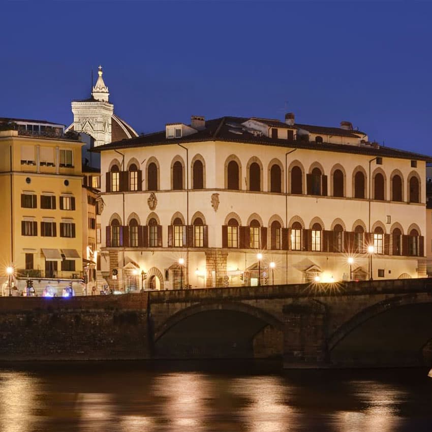 Leone Blu Suites