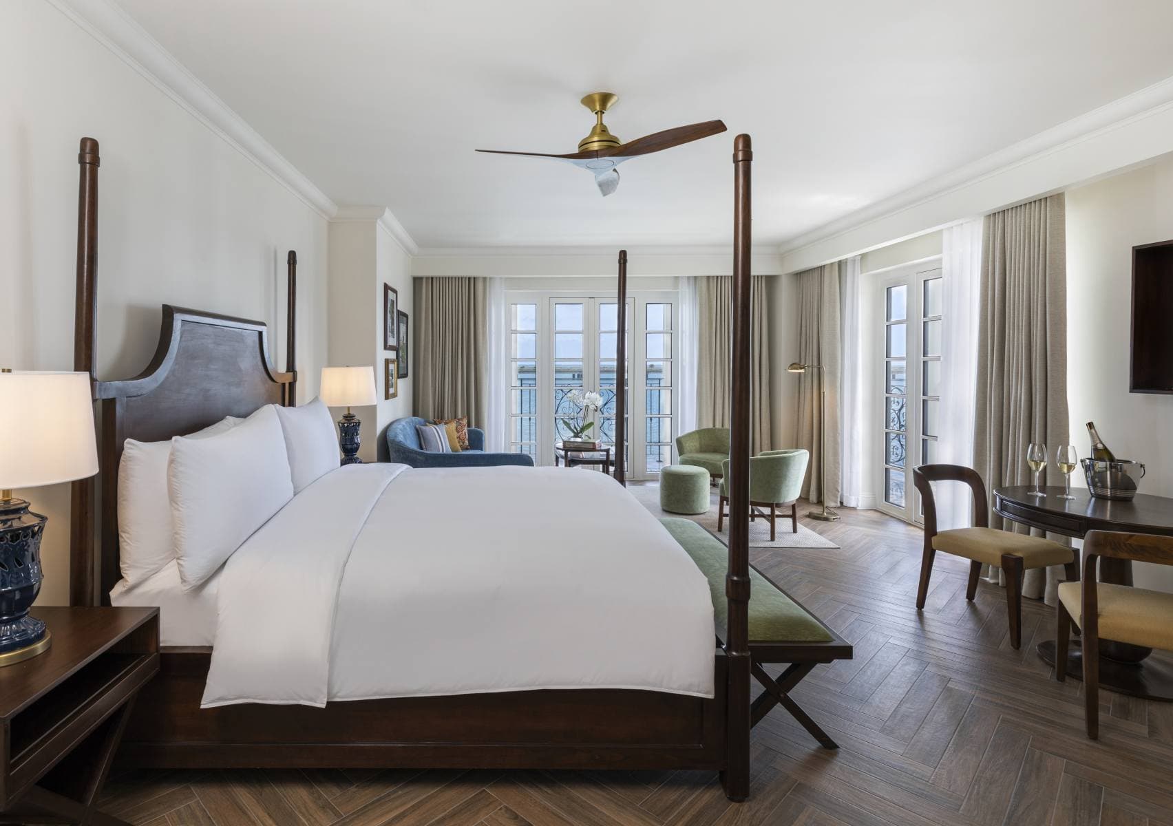 Superior Room Partial Ocean View, 1 King Bed