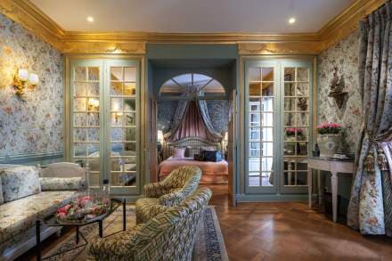 Elegance Room