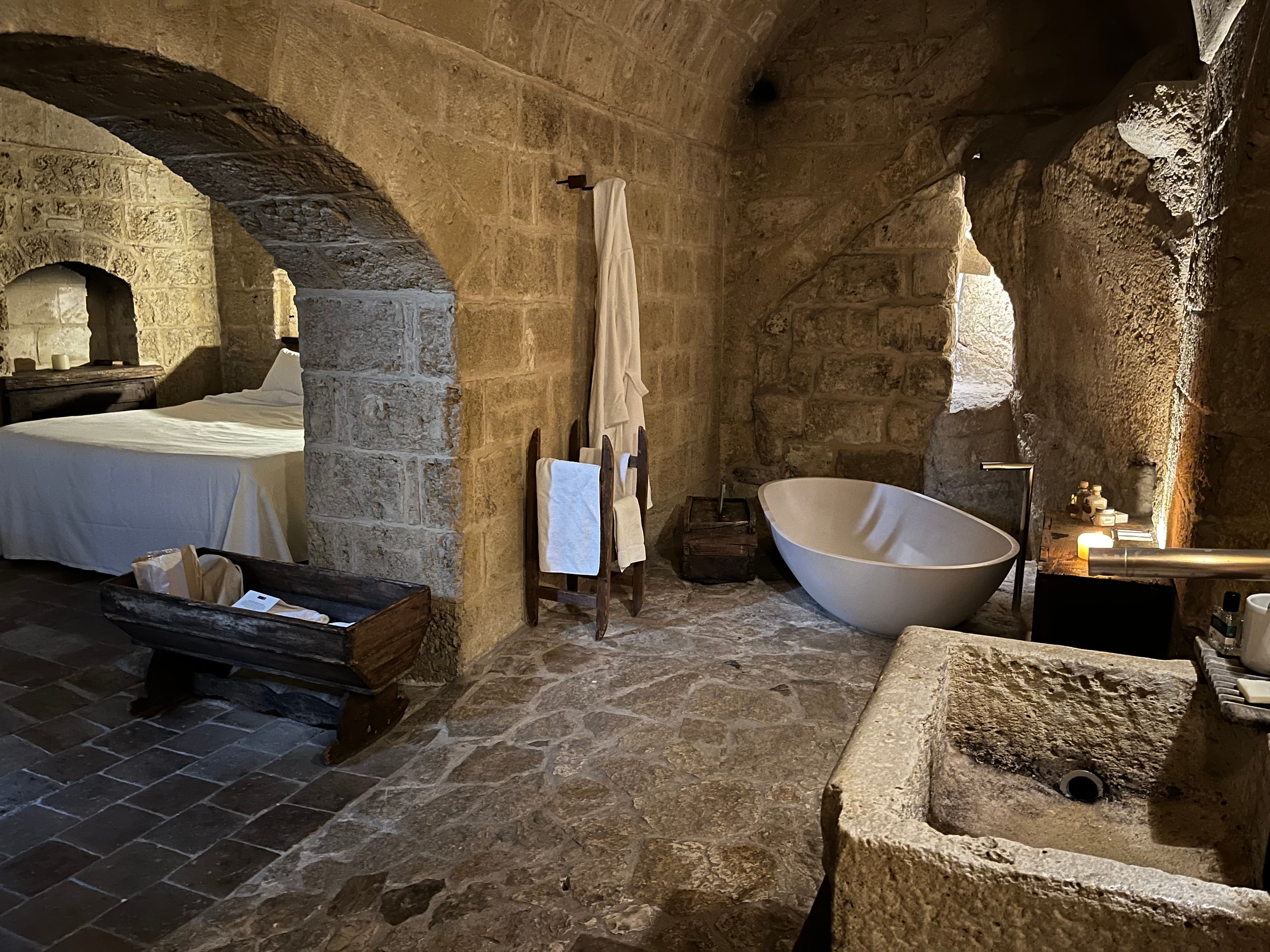 Executive Suite (Cave)