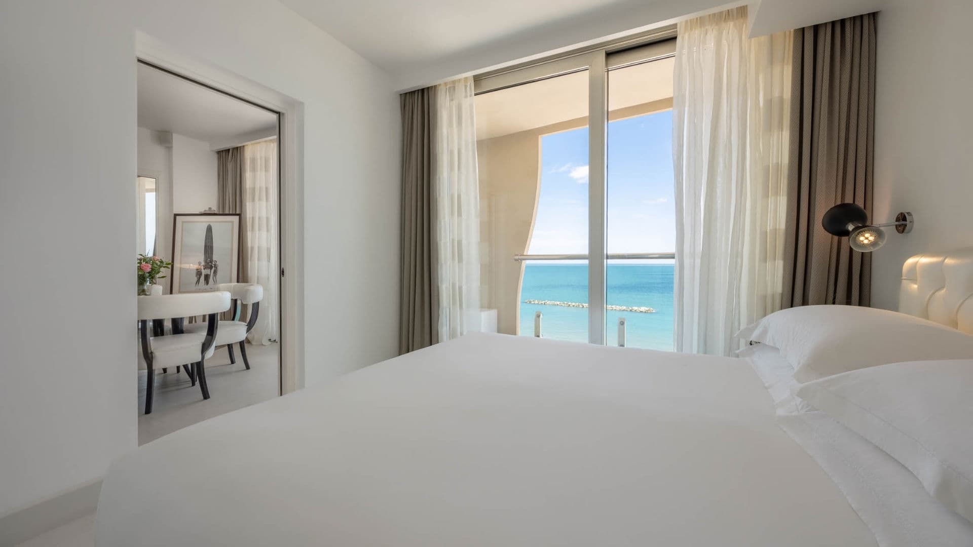 East Coast Superior Suite