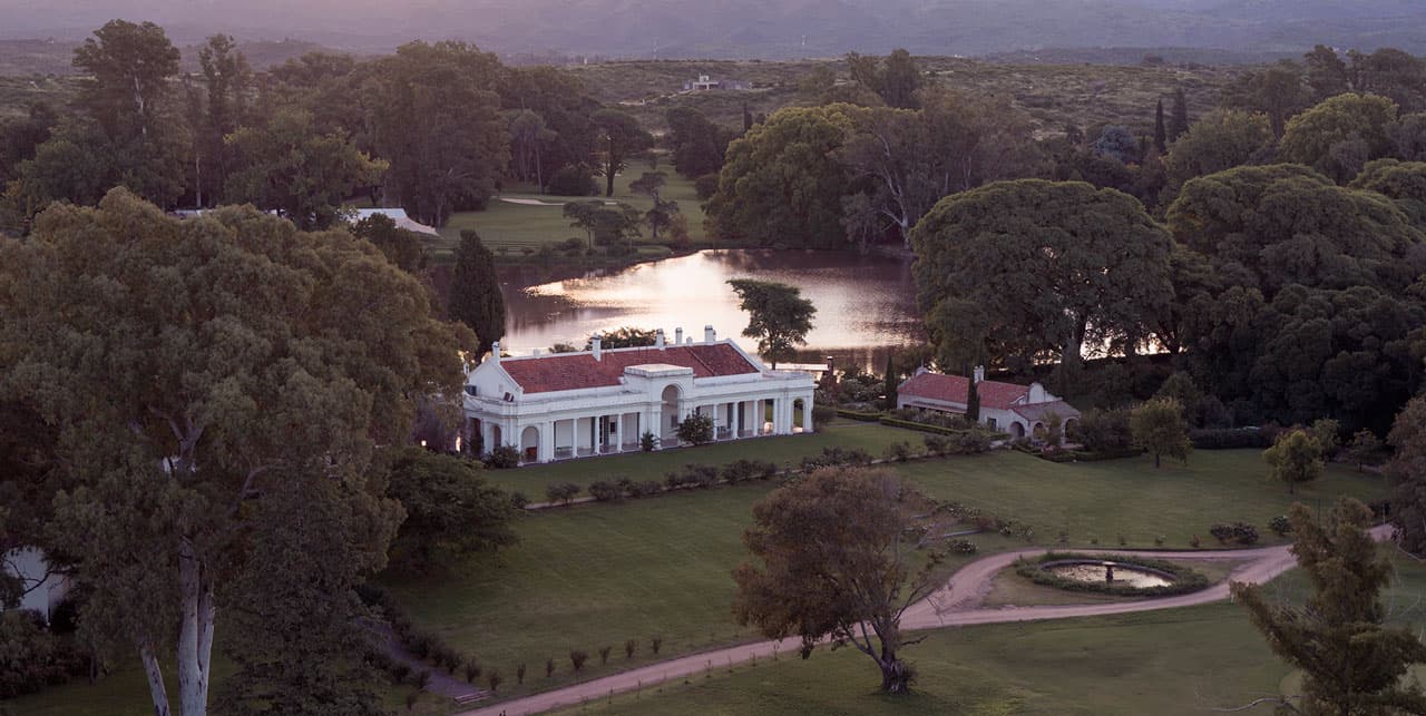 Estancia La Paz Hotel