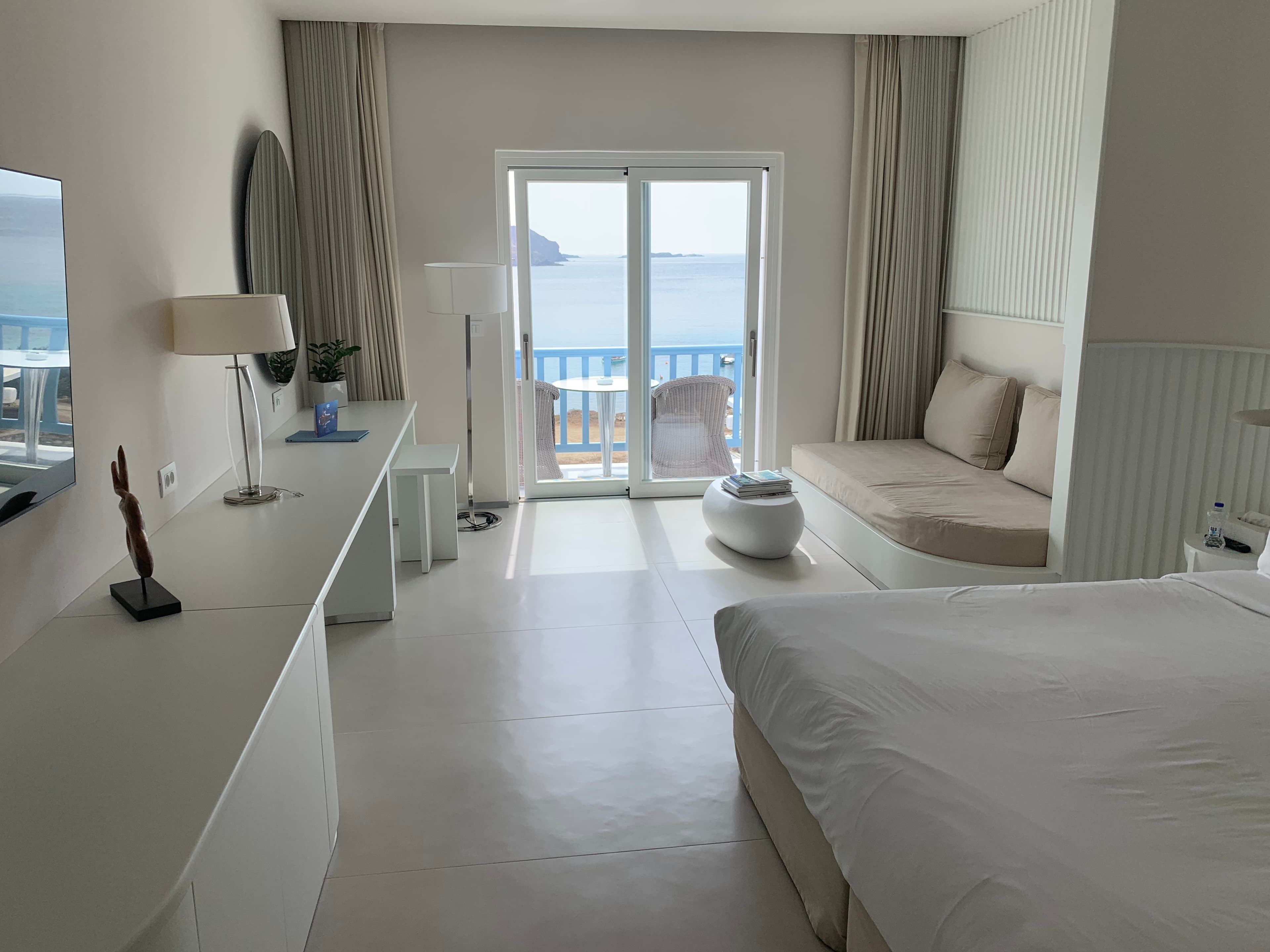 Deluxe Suite Sea View with Outdoor Jacuzzi