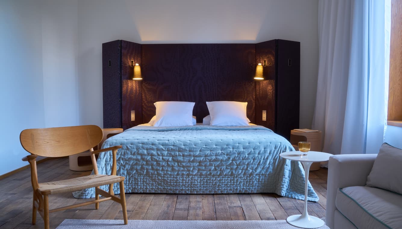 Spacious Rooms at the Manoir