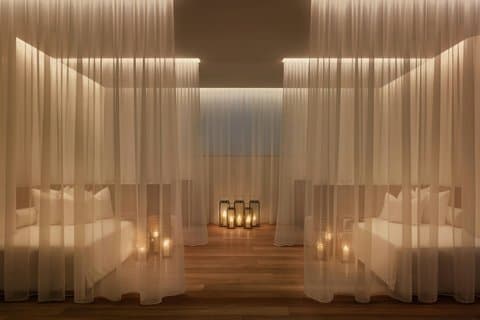 Deluxe Ocean View Suite