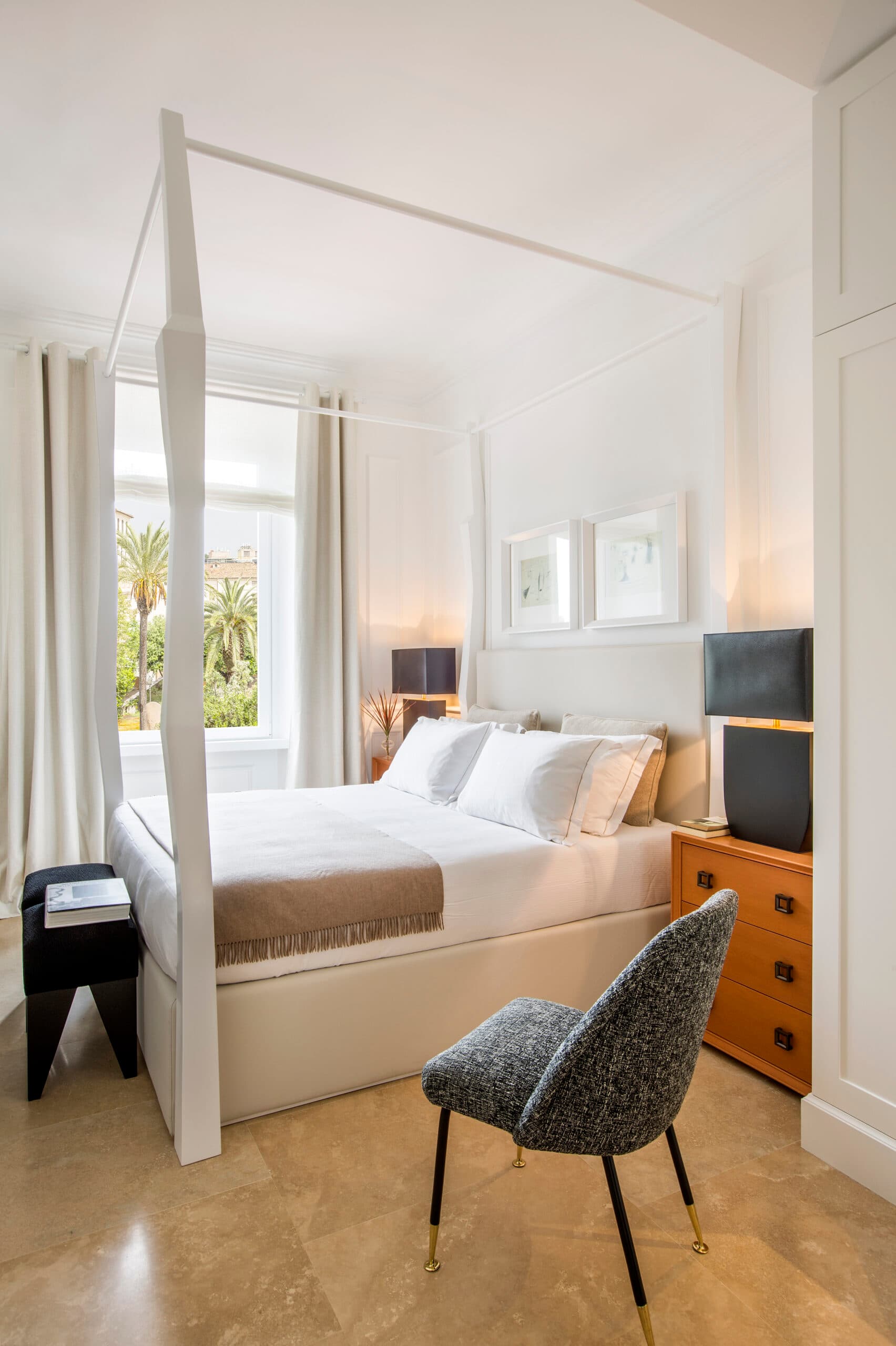 Canopy Room