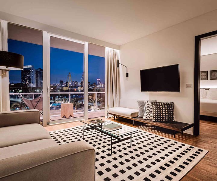 Deluxe Dock View Room