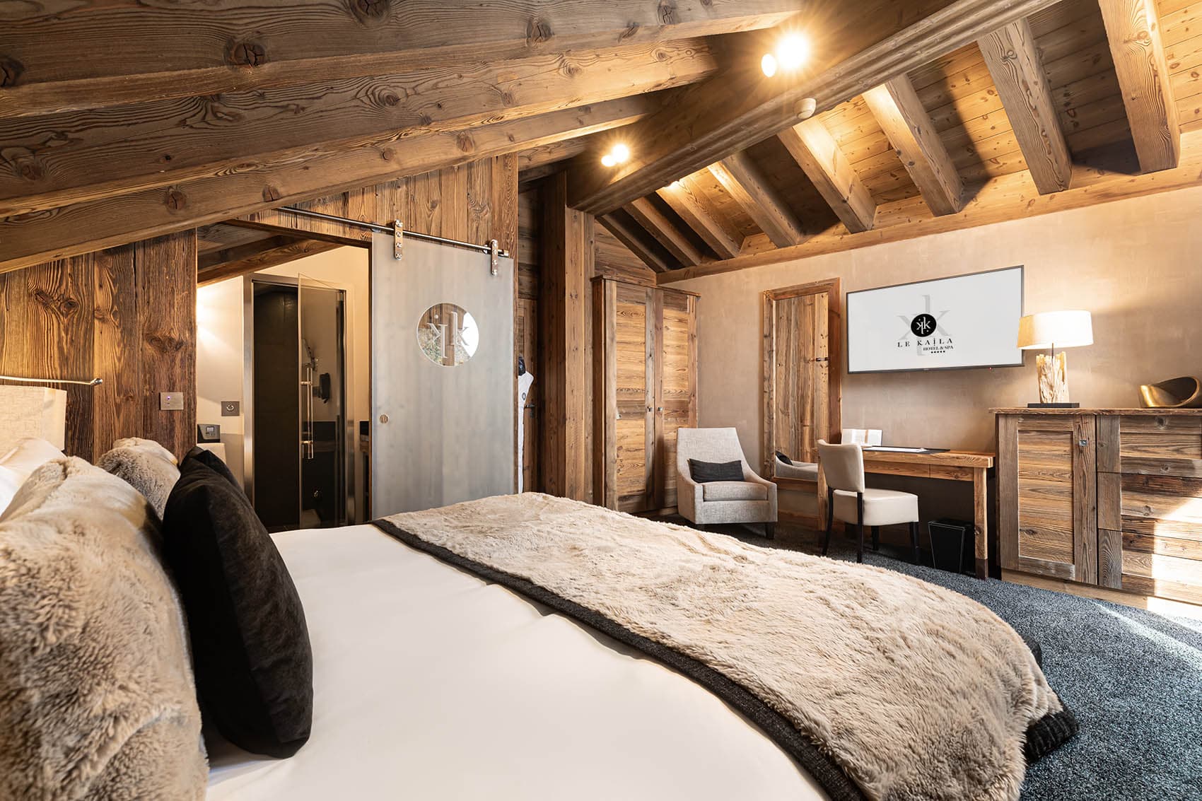 Ekrin Suite