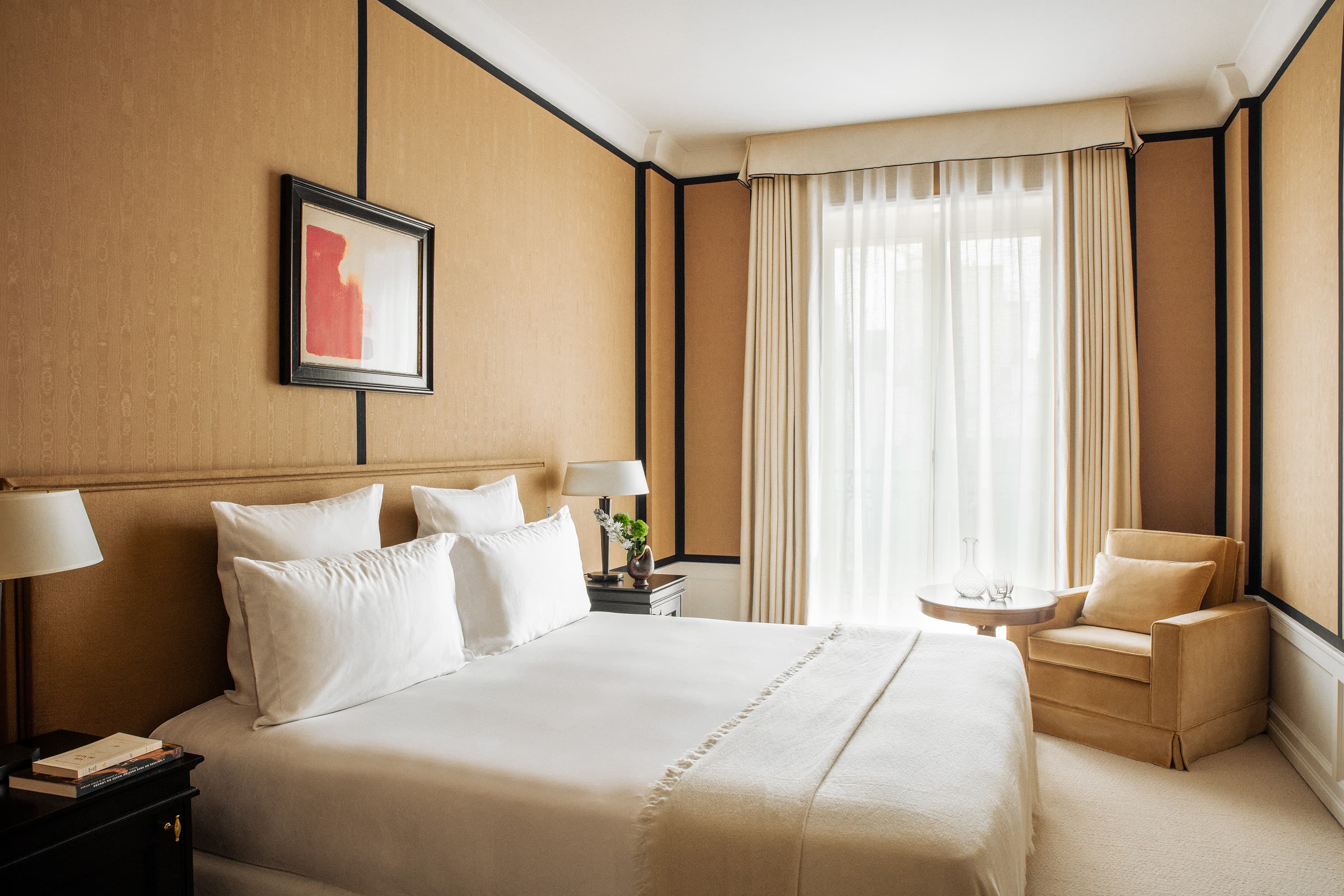 Eiffel Tower View Suite