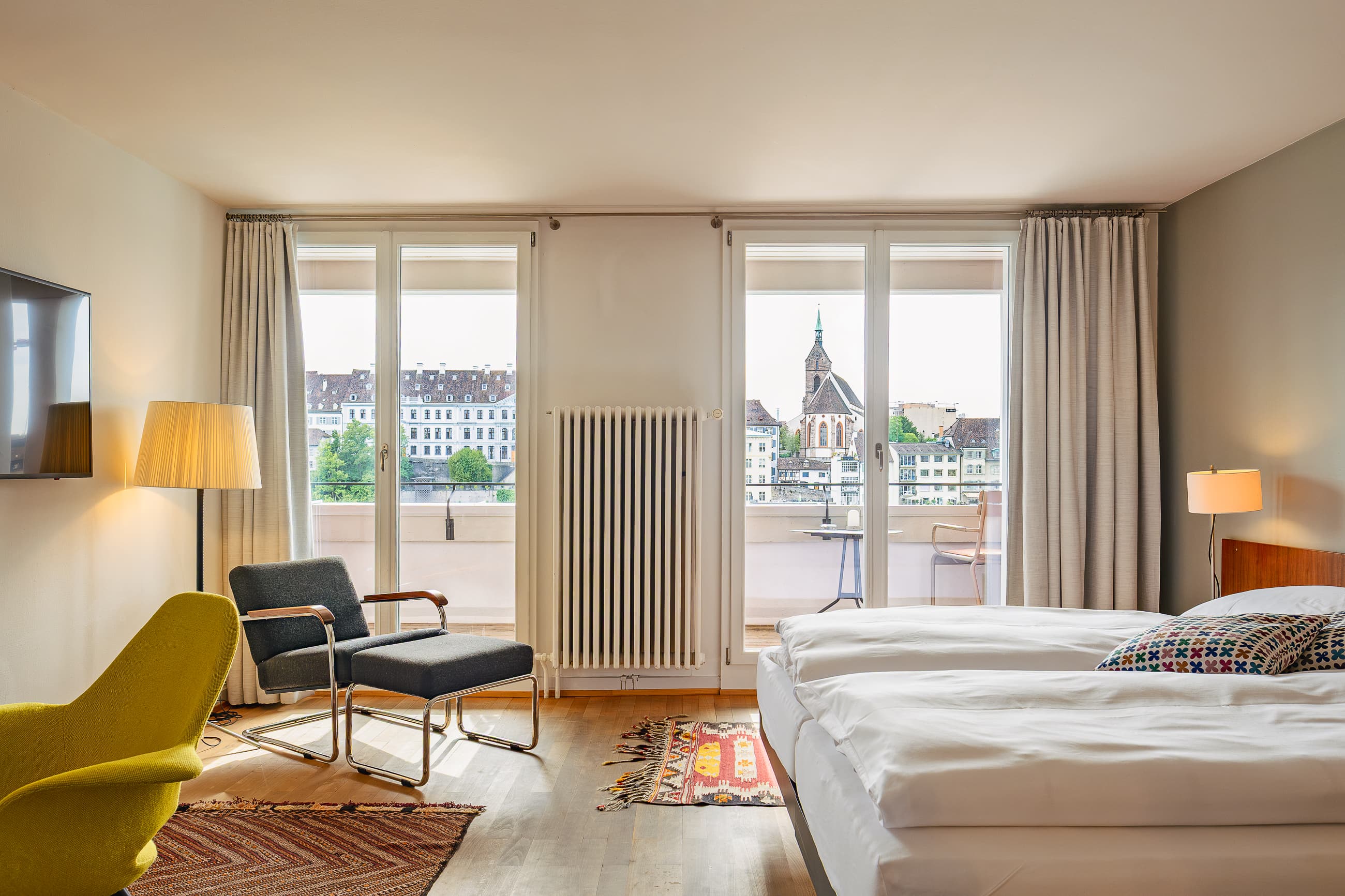 Double Room River