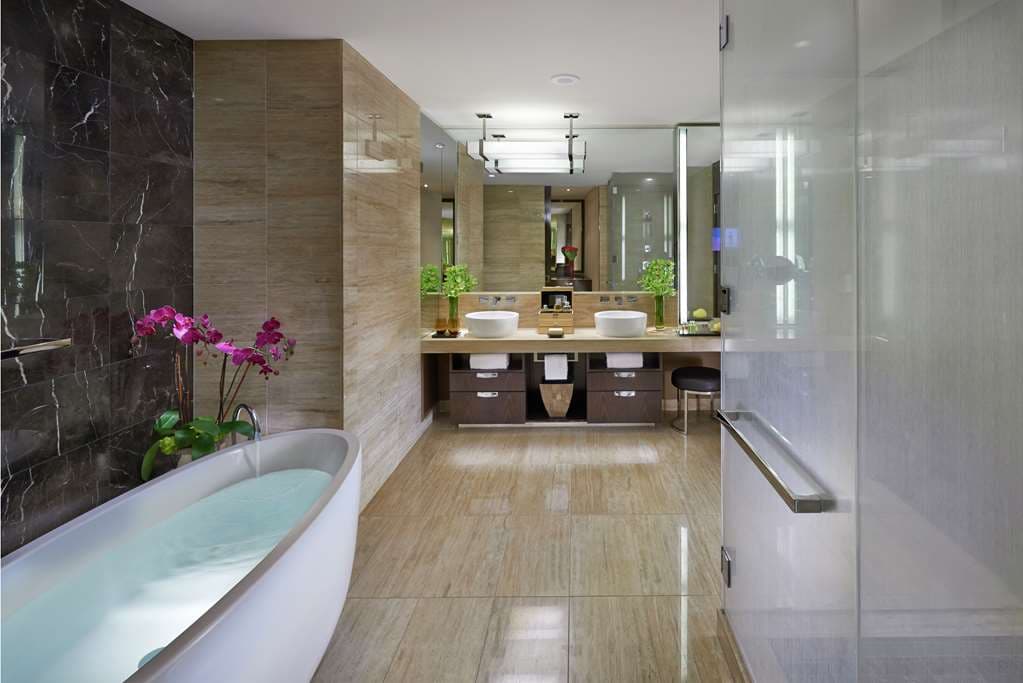 Penthouse Panorama View Suite