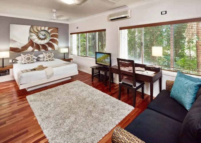 Four Bedroom Apartment (Alamanda Suite)