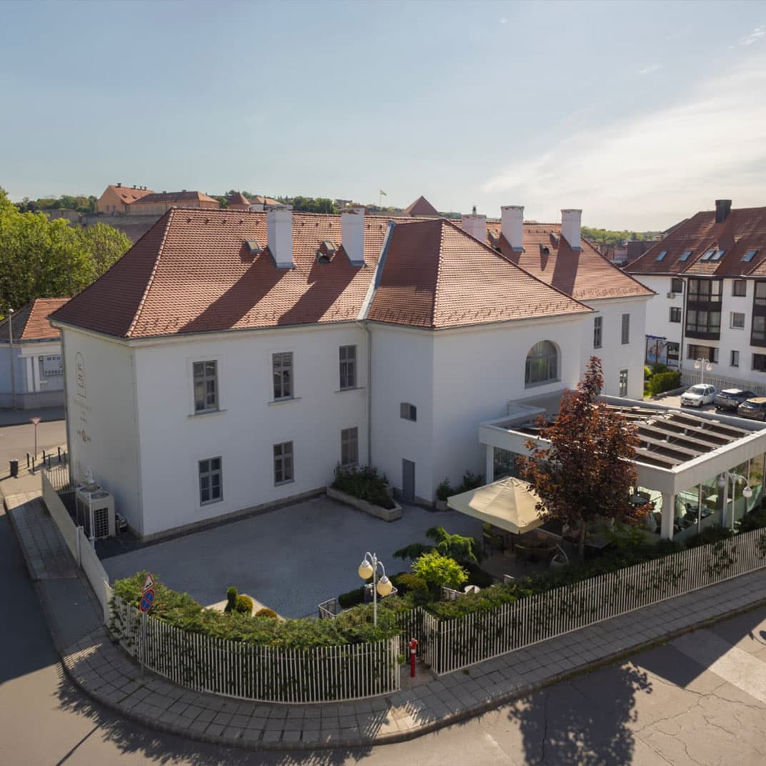 1552 Boutique Hotel