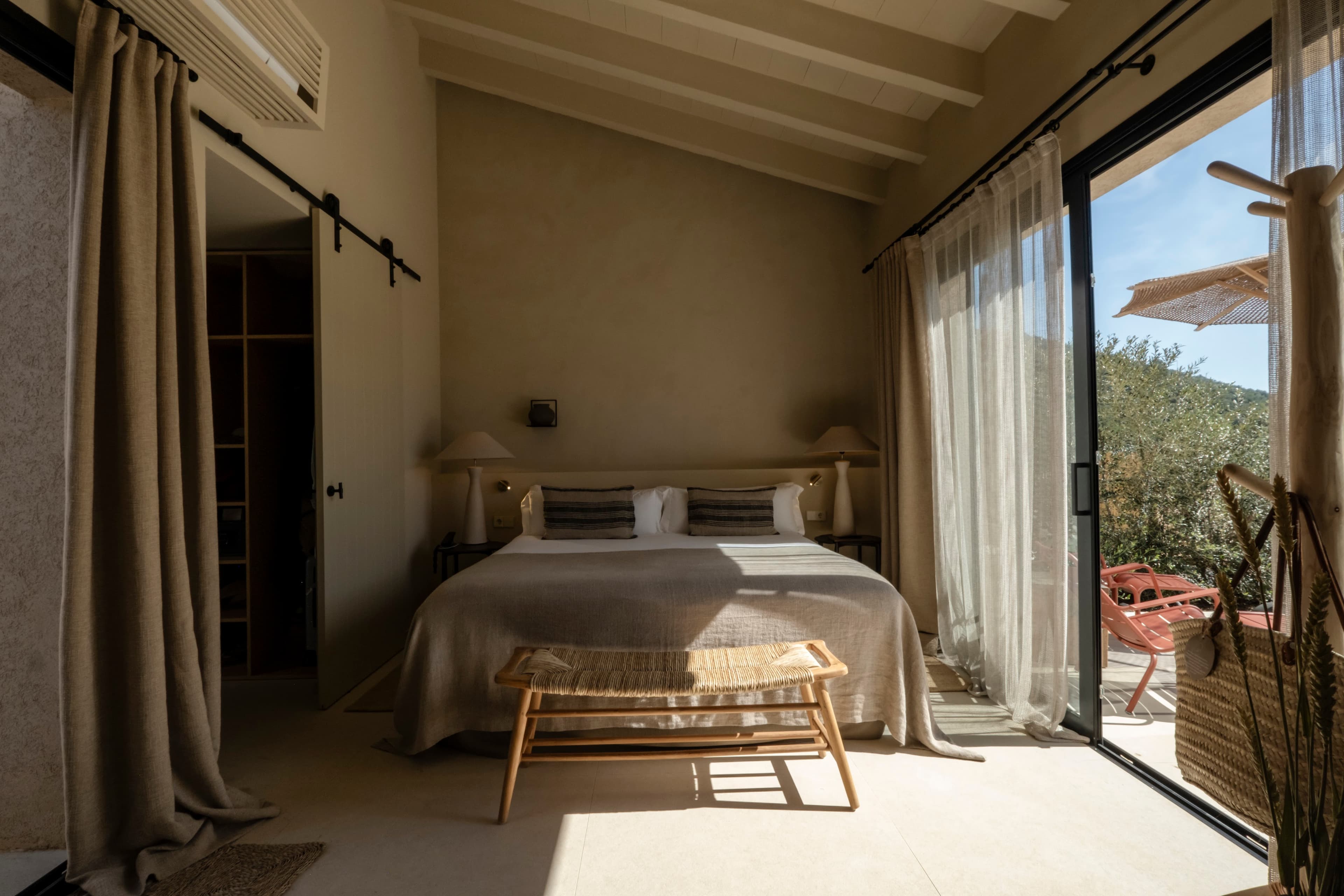 Deluxe Garden Suite