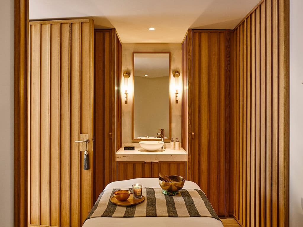Cool Sea View Room