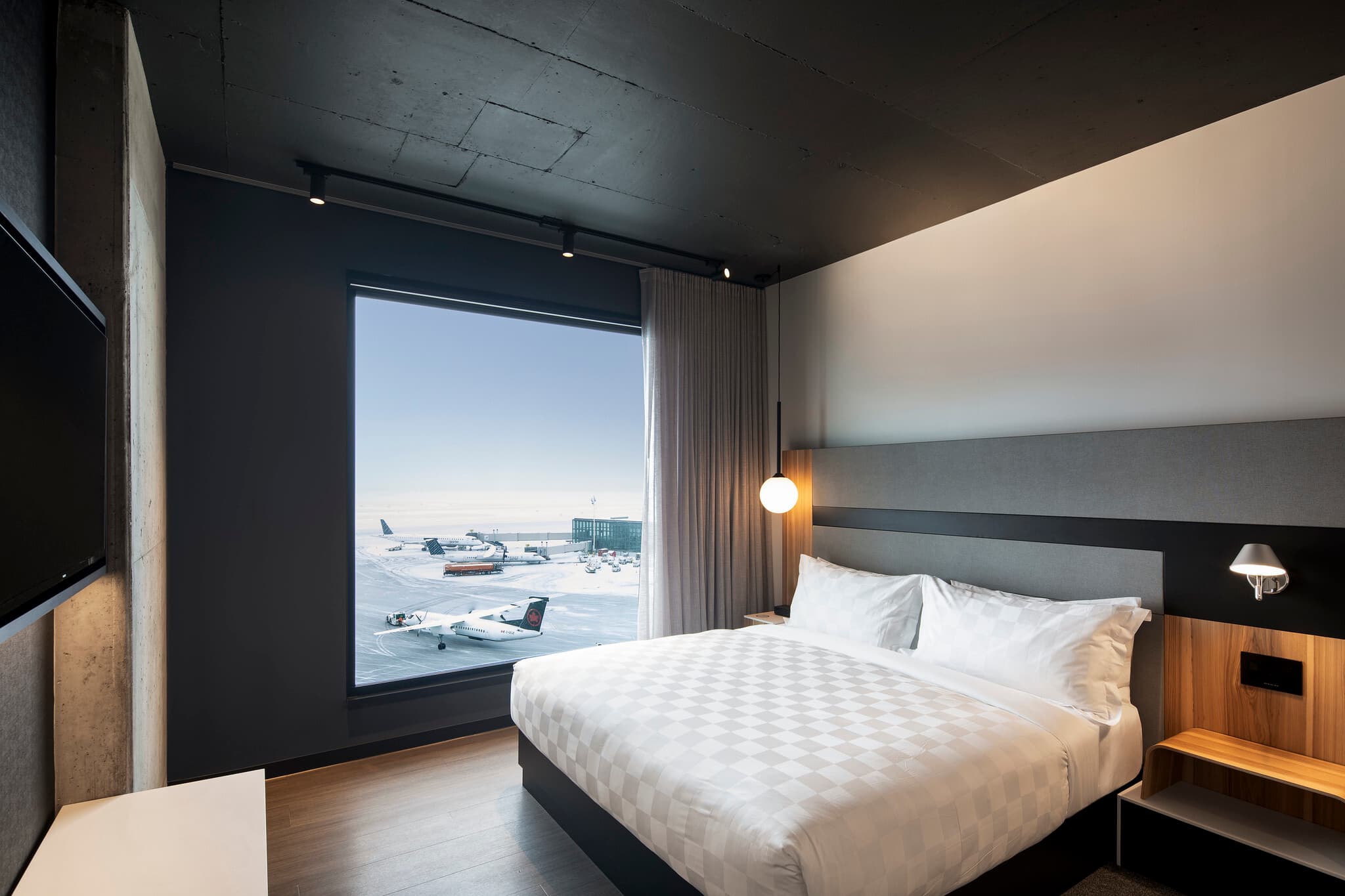 One King Bed with View