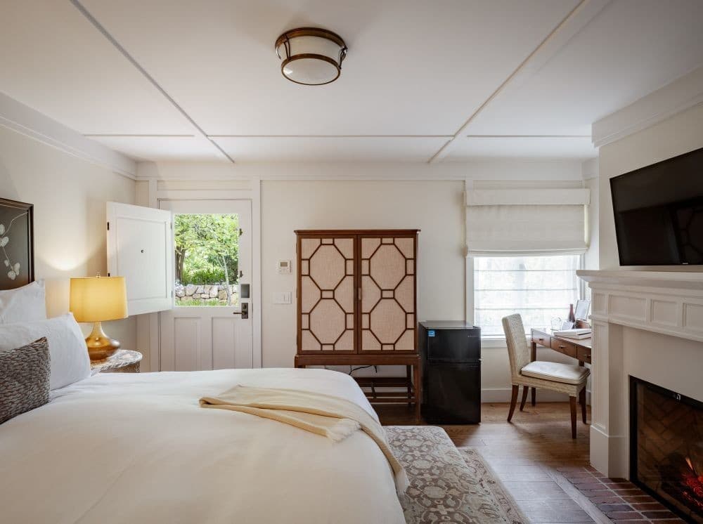 Camellia Suite