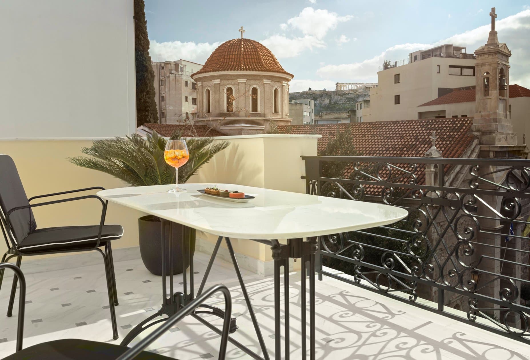 Acanthus Suite with Balcony